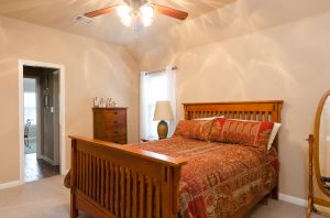 Guest Room.jpg
